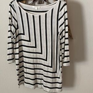 🖤🖤3 for 12🖤🖤Black and White Striped Top